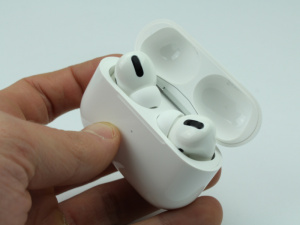  Otevření nových AirPods Pro